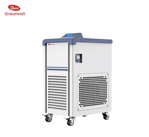 低溫冷卻液循環(huán)泵溫度降不下來怎么辦？